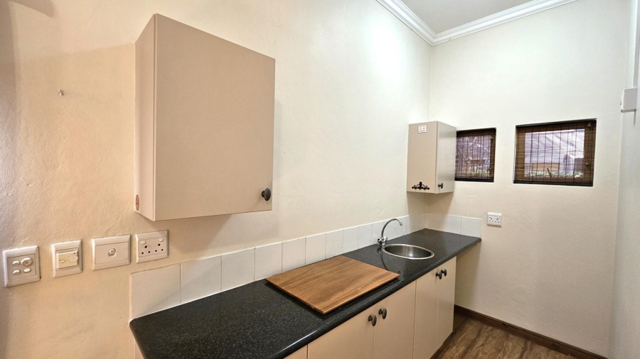 5 Bedroom Property for Sale in The Coves North West
